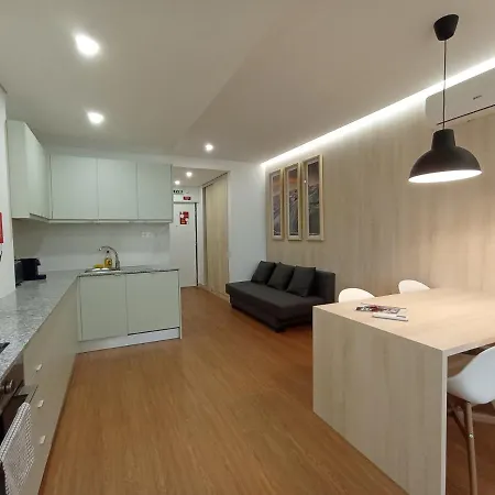 715 Gale Wi-fi, Estacionamento Apartment *